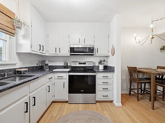 5th image of 700 Rife Rd APT 7I