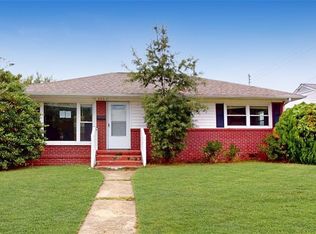 303 Dover Rd, Hampton, VA 23666