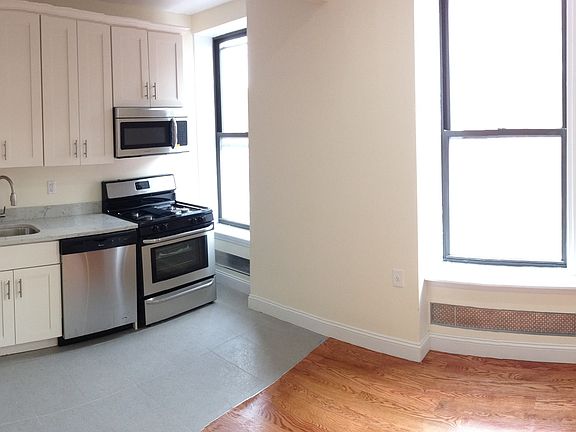 5th image of 2259 7th Ave APT 4W