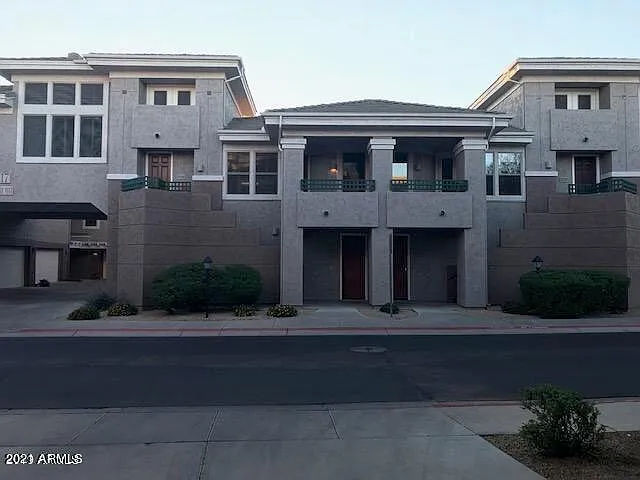 15221 N Clubgate Dr #2115
