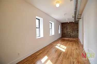 Rented by Next Door Realty NYC