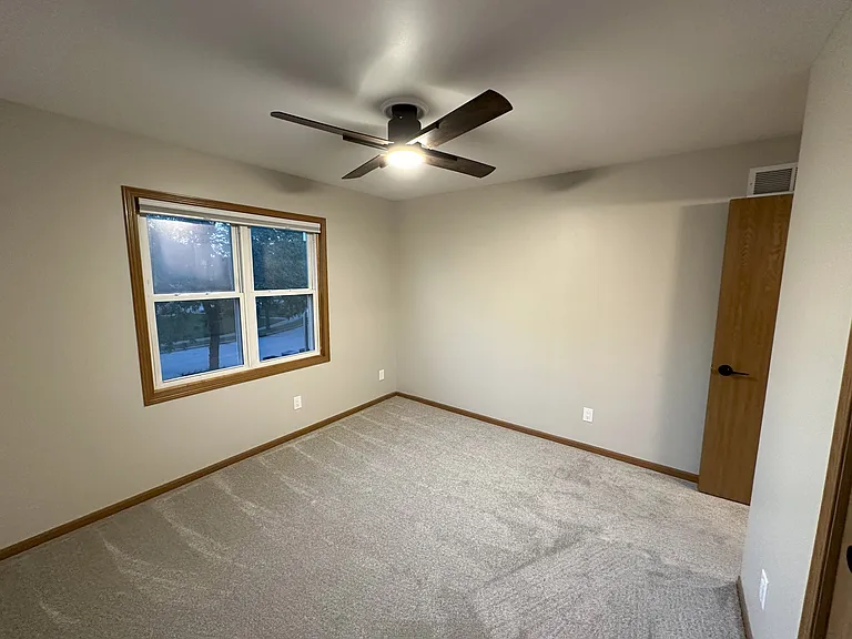 2046 Cliff Alex Ct S #4 — Photo 35