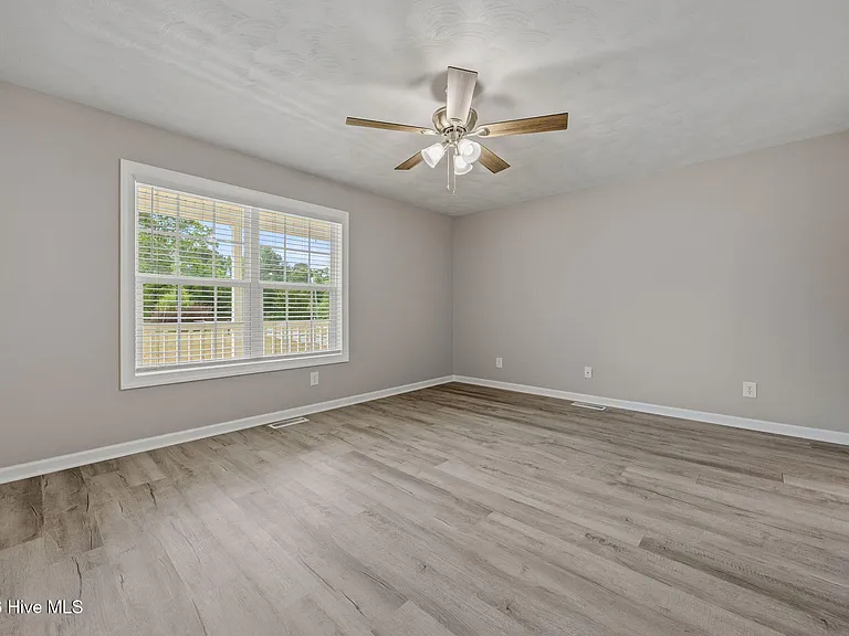 5312 Swanns Station Rd — Photo 16