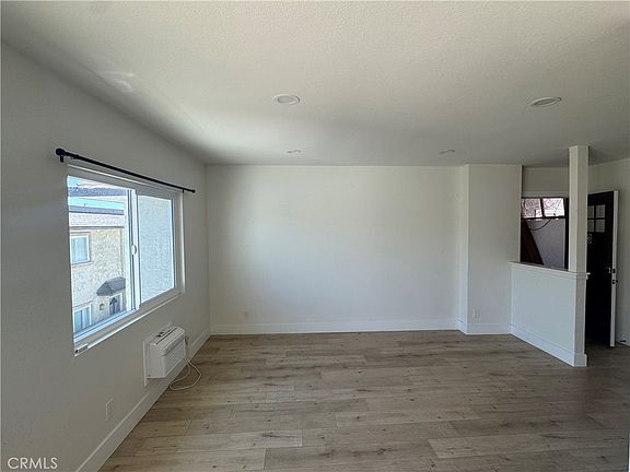 4th image of 17422 Keelson Ln #3