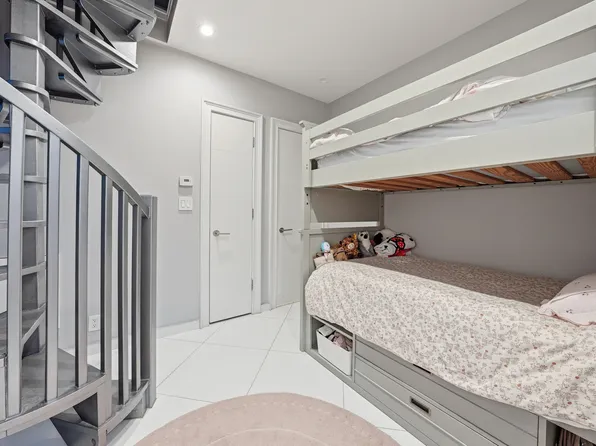 2115 Quentin Road image 14 of 25