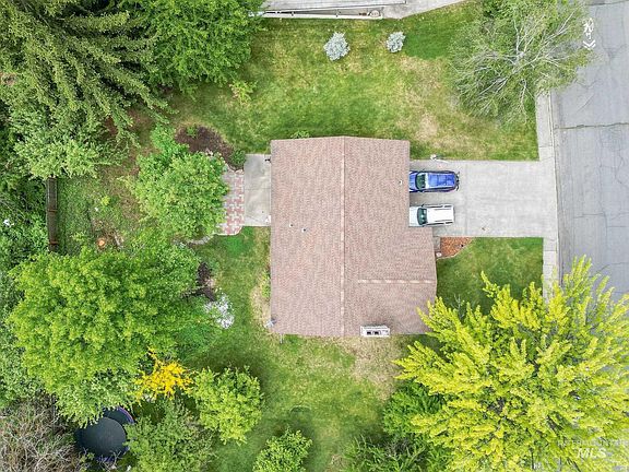 5th image of 1315 Ponderosa Dr