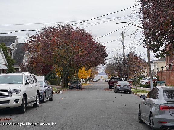 5th image of 645 Rockaway St