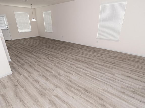 4th image of 6230 Brenwood Cir