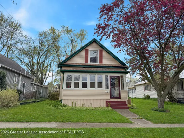 227 W Lincoln St, Grand Ledge, MI 48837