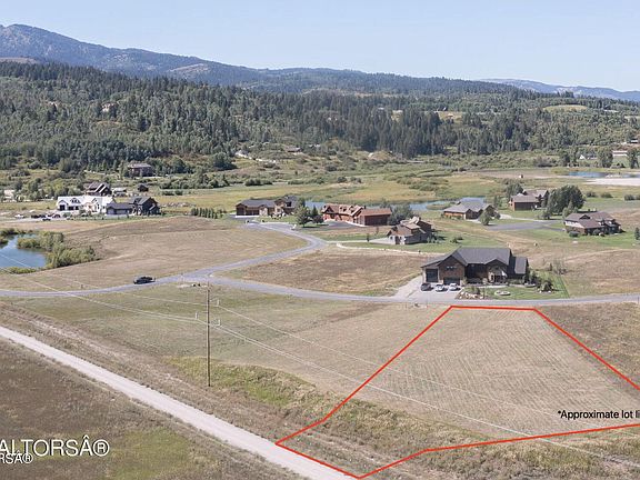 4th image of LOT 32 River Trail Cir