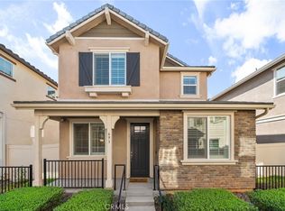 693 S Clementine Ln, Rialto, CA 92376