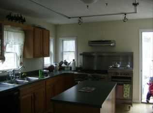 10 W Neck Rd, Southampton, NY 11968