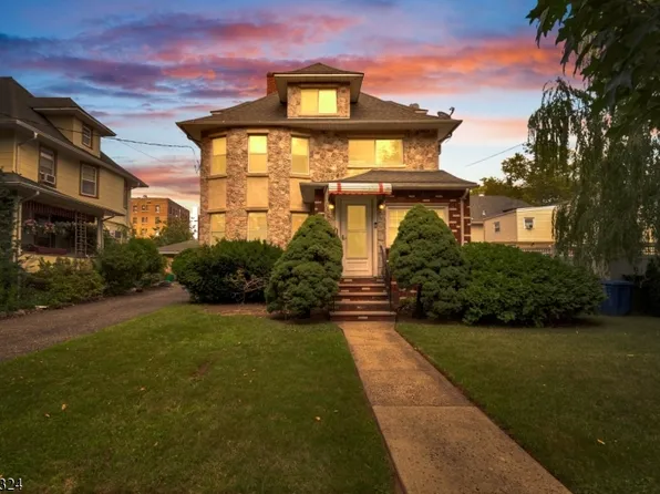 90 Cedar St, Ridgefield Park Village, NJ 07660