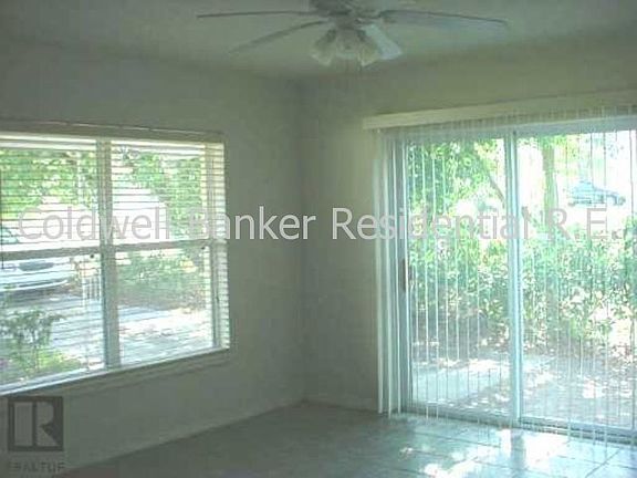 5th image of 993 Sunrise Dr APT A