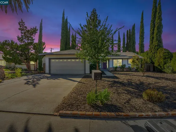 1219 Saint Elizabeth Ct, Concord, CA 94518