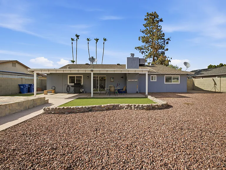 2329 E Concorda Dr — Photo 28