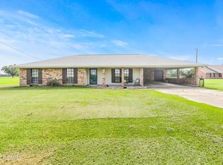 6015 Derouen Rd, New Iberia, LA 70560