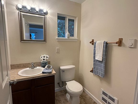 4th image of 217 Lake Louise Dr SW #A