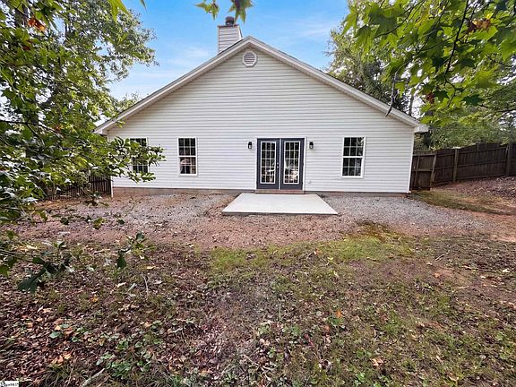 5th image of 108 Woodcock Ct