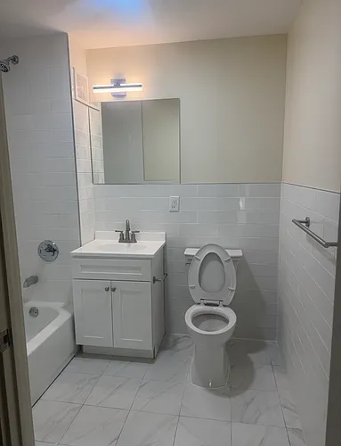 409 Warburton Ave #3C Photo 1