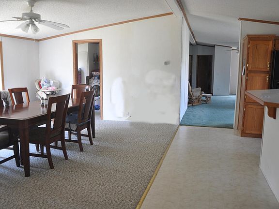 2nd image of 1077 County Road 6370