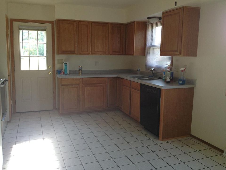 1st image of 1828 Cardinal Dr