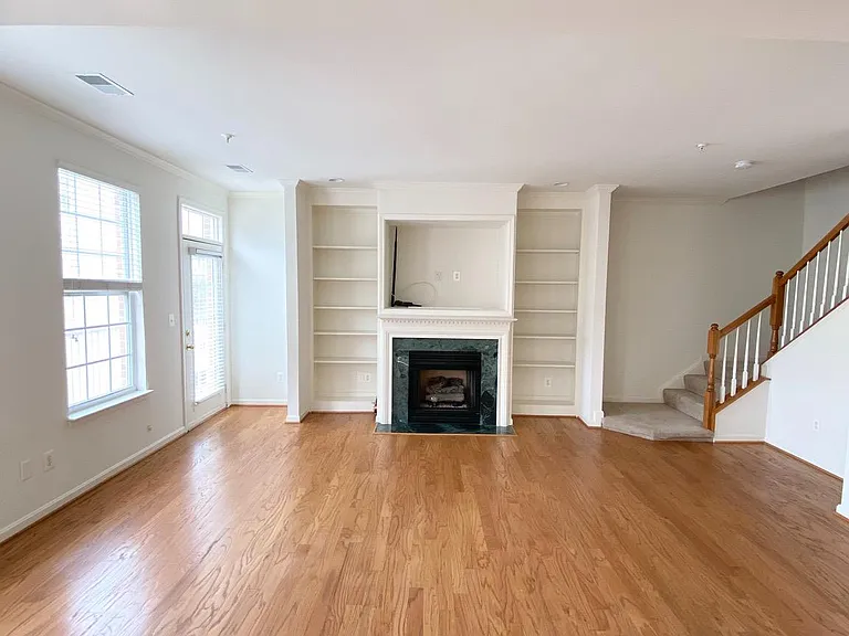 2663 Manhattan Pl #304 — Photo 8