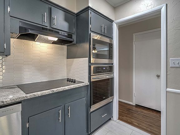5th image of 1614 S Elm Ave W