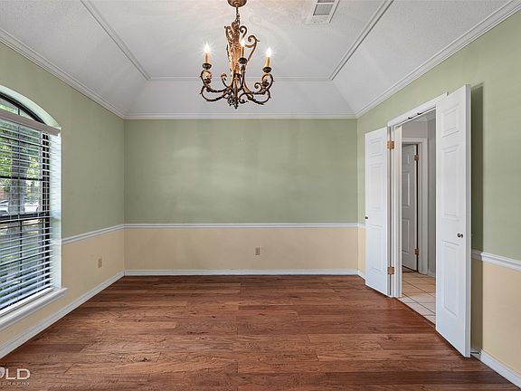 5th image of 128 Southwood Dr