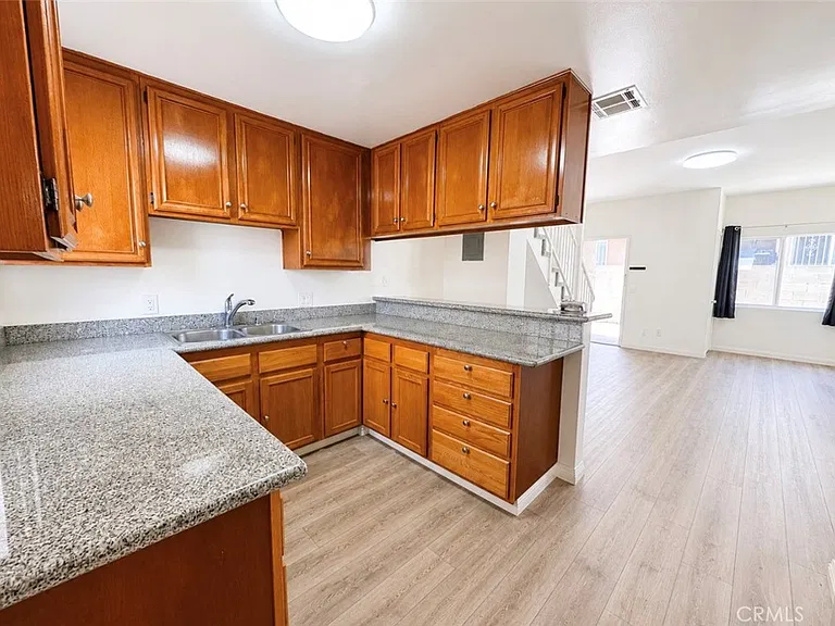 917 S Catalina St #5 — Photo 2