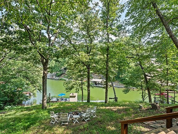 4th image of 3 Woburn Ln