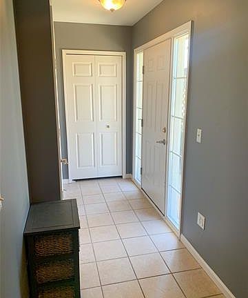 2nd image of 13201 Chesapeake Cir