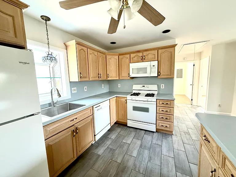 227 Teal Rd — Photo 5