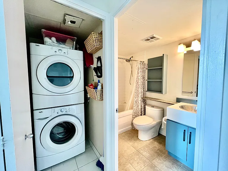 10 Navy Wharf Ct #608 — Photo 26