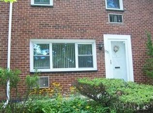 175 Charter Cir, Ossining, NY 10562