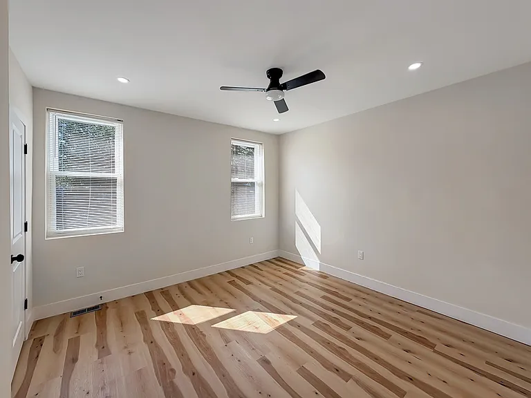 2915 Kirk Ave — Photo 16