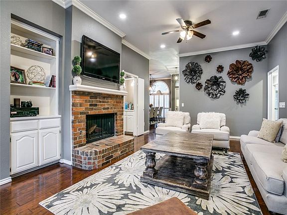 3rd image of 1409 Tawakoni Ln