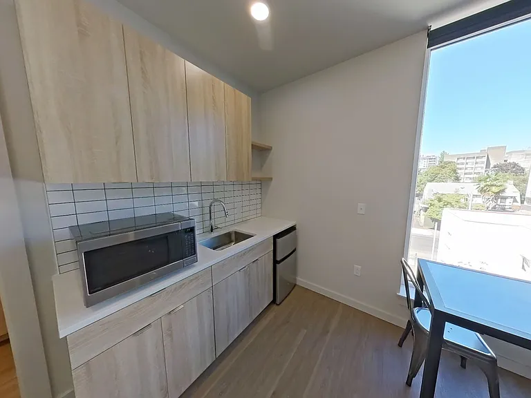 11th and Ferry Lofts — Photo 32