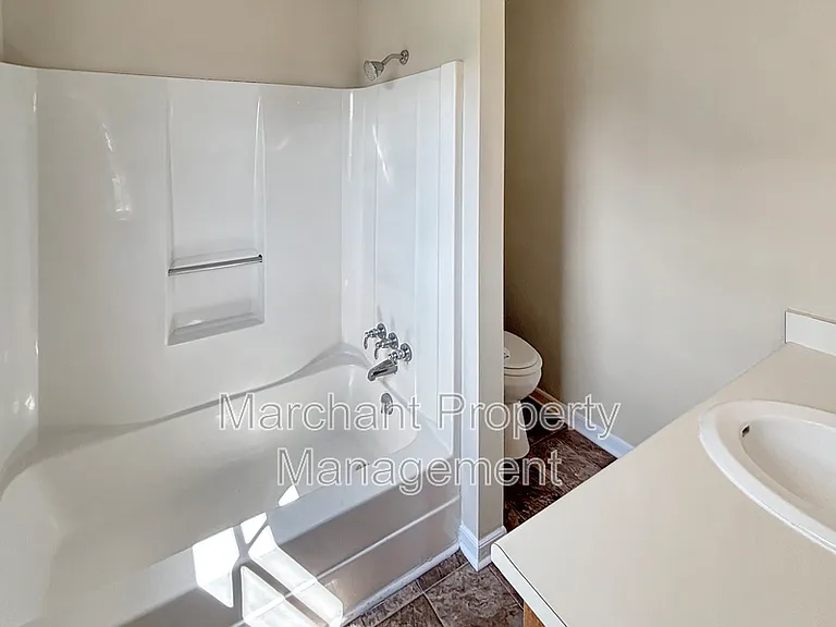 118 Creek Dr — Photo 13