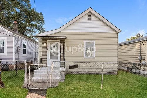 152 W Etta Ave Photo 1
