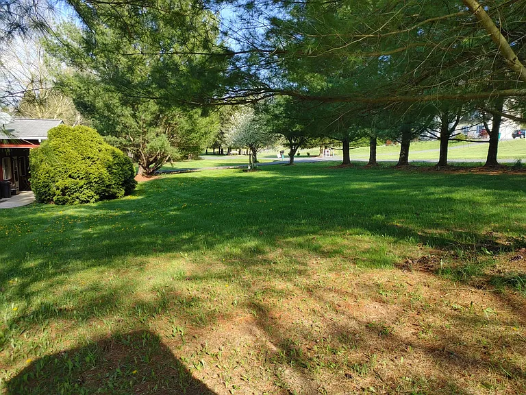 165 Old Stagecoach Rd #2 — Photo 8