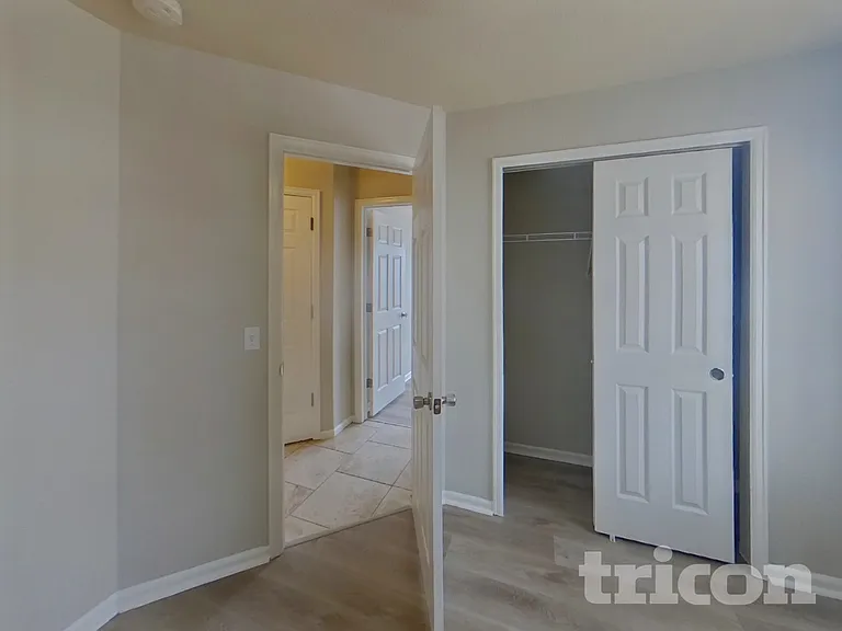 8405 Sunbow Ct — Photo 10