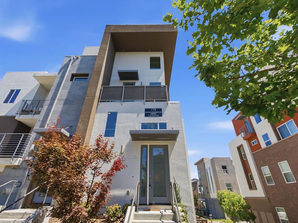 1st image of 179 Llano De Los Robles Ave #1