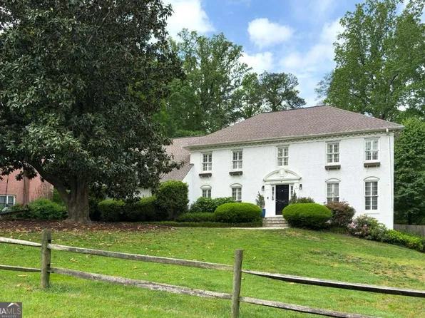 7000 Hunters Knl, Sandy Springs, GA 30328