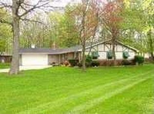 108 Oak Meadows Dr, Bryan, OH 43506