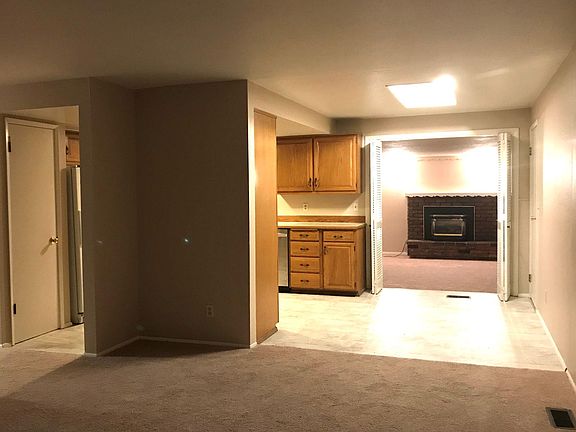3rd image of 1905 Dogwood Dr SE