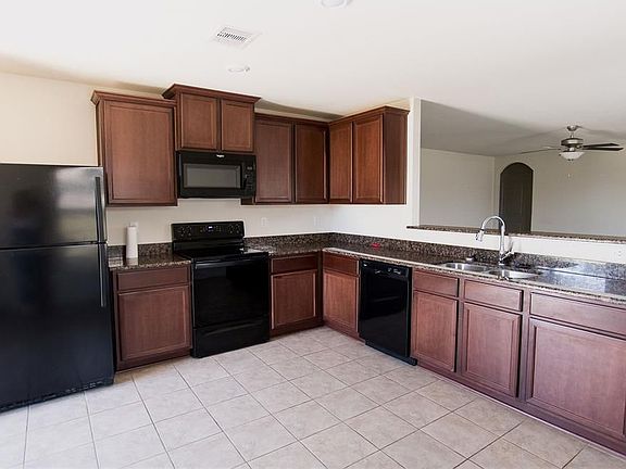 3rd image of 2312 Lagan Ln
