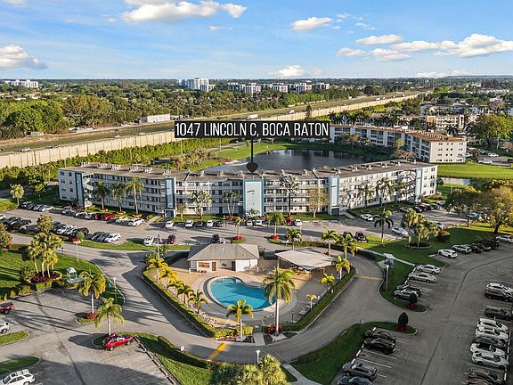 2nd image of 1047 Lincoln C