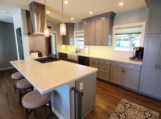 5425 E Rosebay St, Long Beach, CA 90808