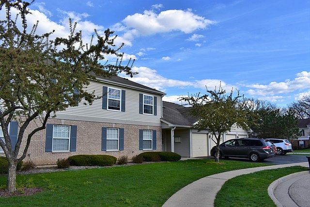1st image of 1011 Sommerset Ct APT B